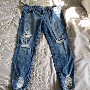 Distressed jeans size 30